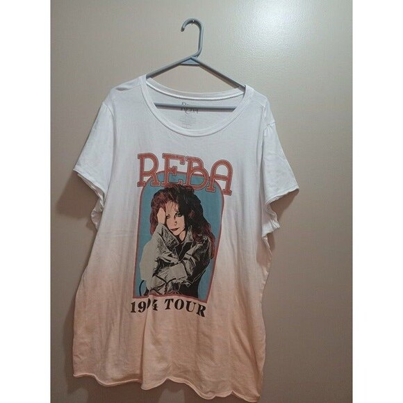 Torrid Reba 1994 Tour Pink Dip Dye T Shirt Size 2 - Picture 1 of 5